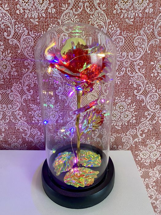 Изкуствена роза в стъкло с LED