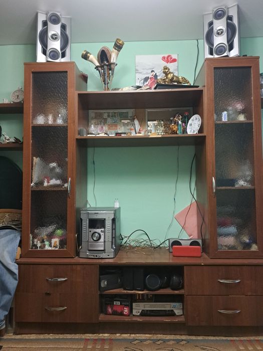 Продаеться стенка