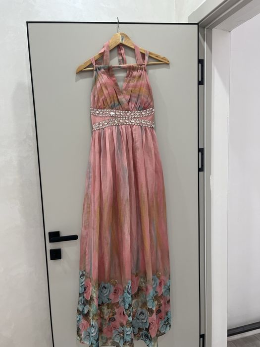 Платье нарядное 42-44-46