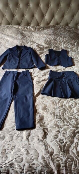 Школьный костюмы