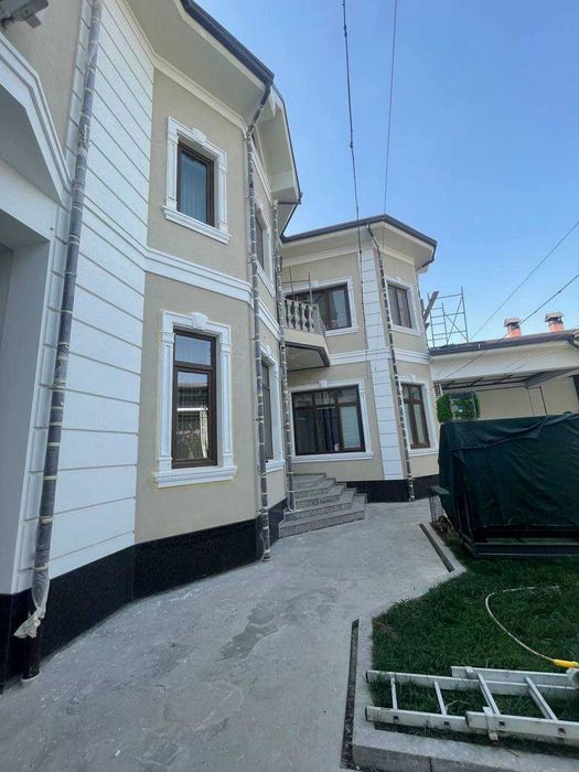 Фасад Жидкий Травертин отточенто Отделка Крошка Леонардо Шотландка