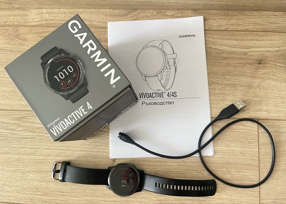 Спортен смарт часовник Garmin Vivoactive 4