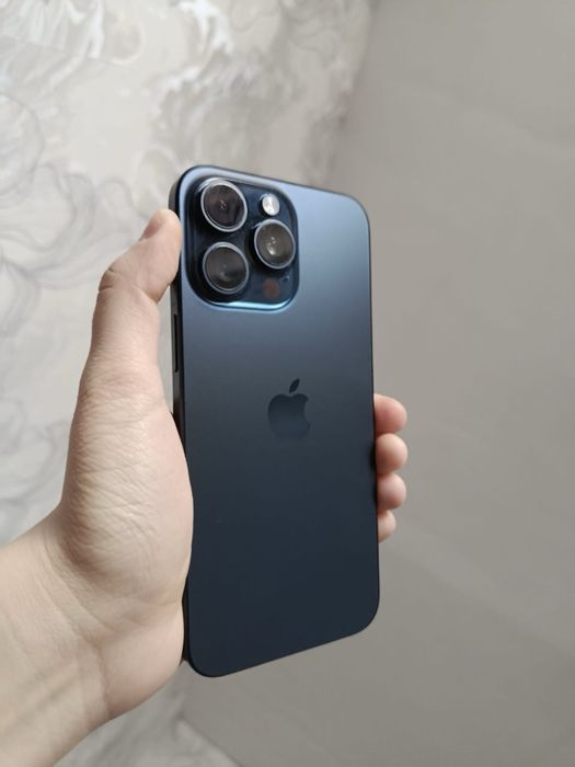 Продам Айфон 15 Pro Max