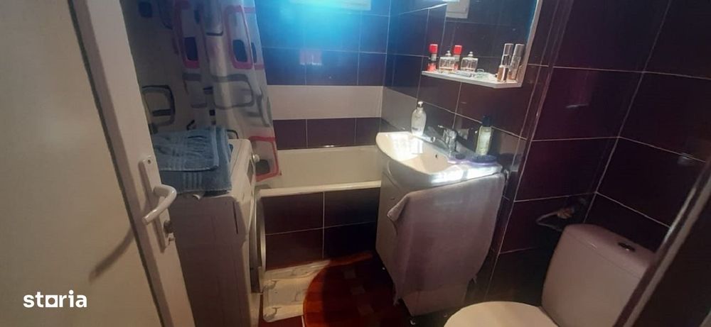 Zona Casa Vacantei, 3 camere, decom.,
