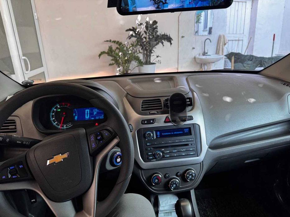 Продается Chevrolet Cobalt 4 позиции (A/T).