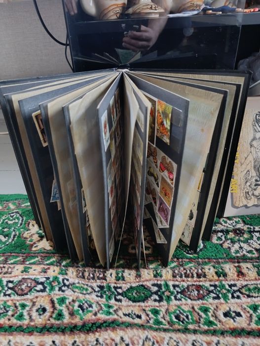 Альбом с марками винтаж ретро