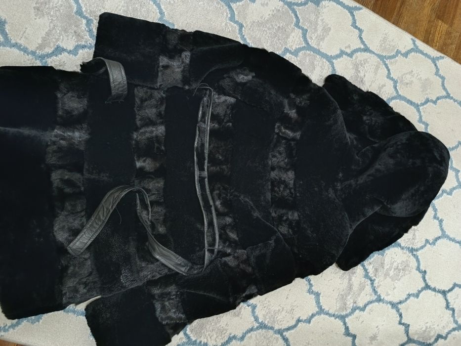 Продаю Шубу мутоновую