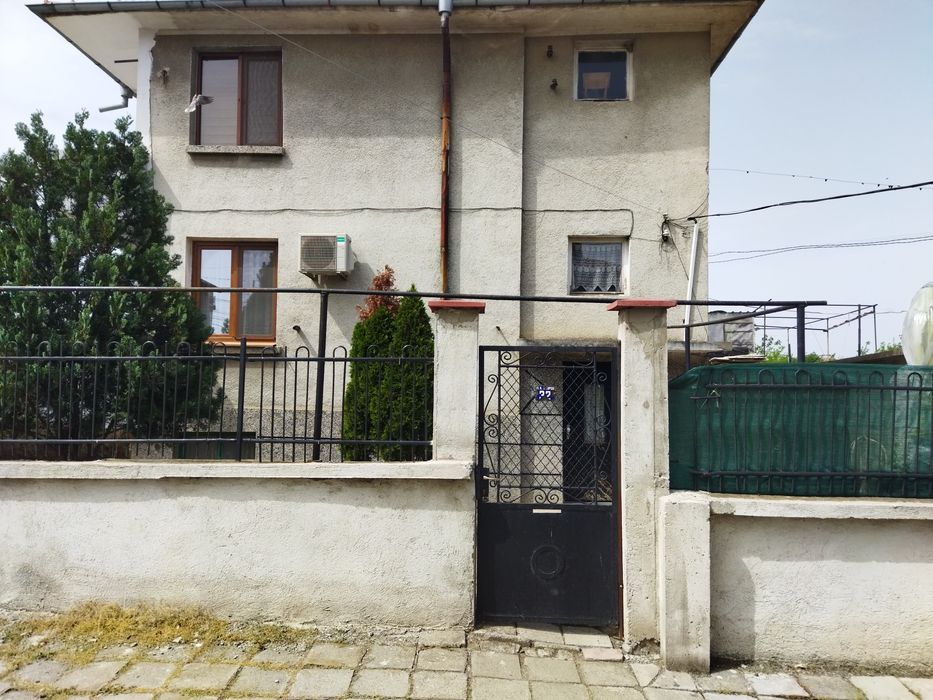 Продава се Етаж от къща в Карнобат - 91 кв.м за 841 €/кв.м - Снимка #3