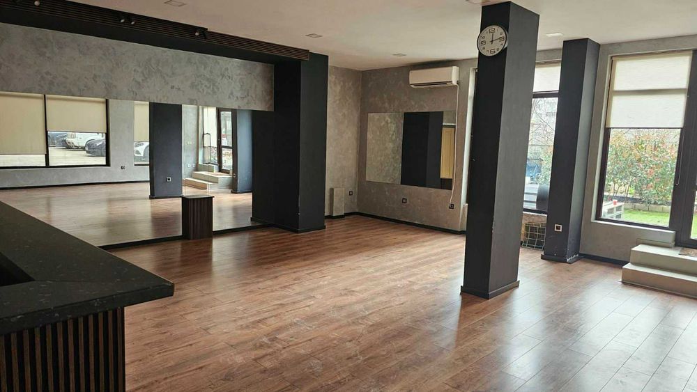 Дава се под наем Магазин в Варна, Левски - 70 кв.м за 877.71 € - Снимка #1