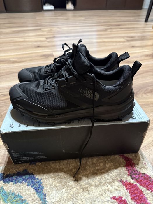 Adidasi The North Face Vectiv marimea 43