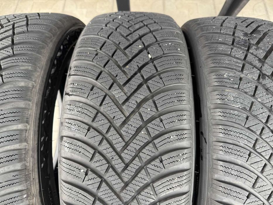 4бр.зимни гуми 215/55/17 98V HANKOOK 24