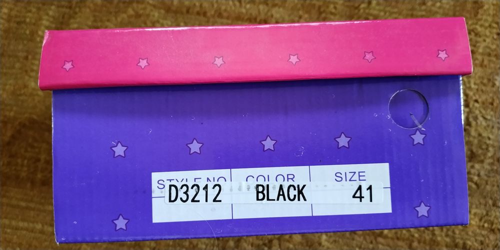 Дамски зимни обувки 41 номер - нови !