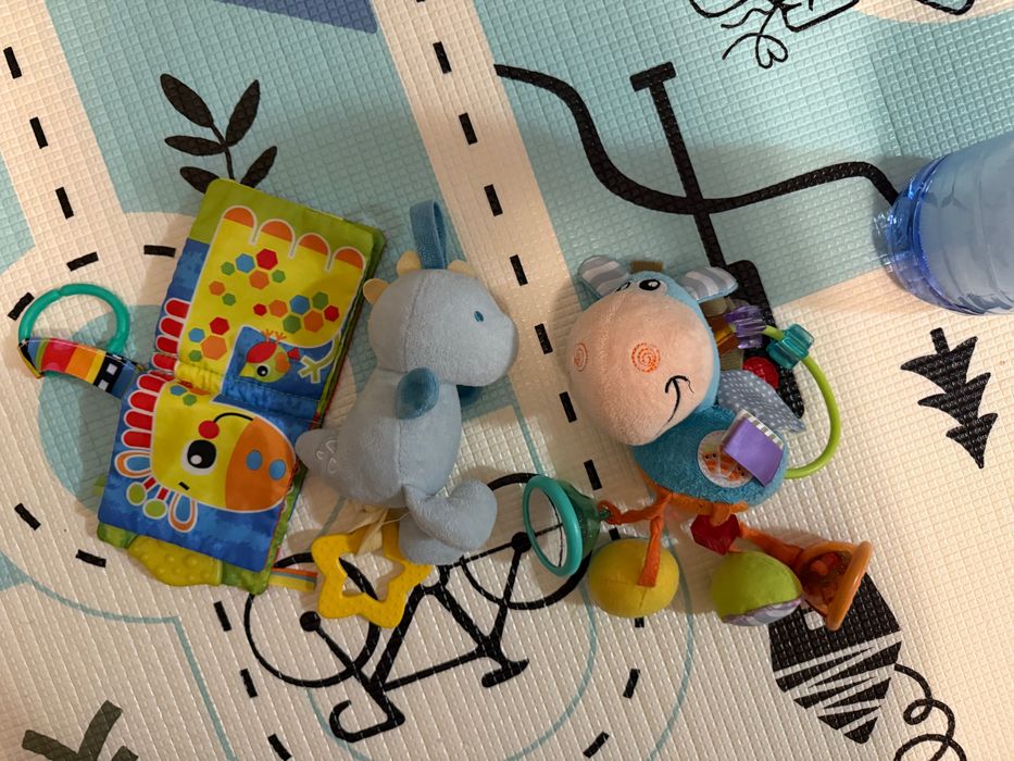 Играчки за бебе 0-2 г