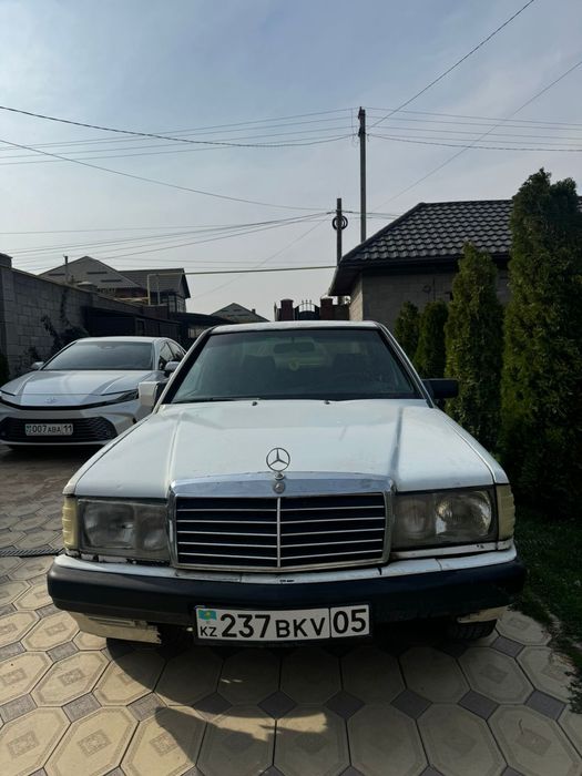Mercedes 190 2.0 объем