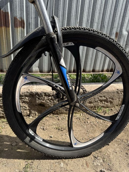 Велосипед с титановыми дисками