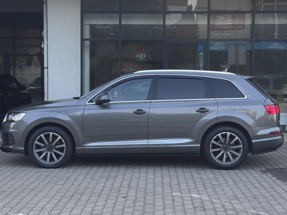Audi Q7 3.0d S Line *Matrix *Suspensie perne *Maxton *Fara Greseala