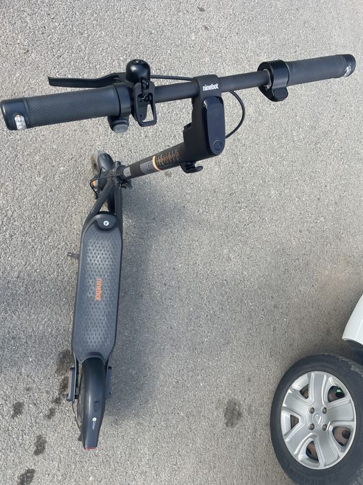 Trotineta electrica NINEBOT KickScooter F2, 10 inch, negru