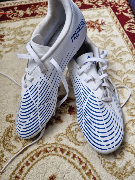 ghete fotbal adidas predator