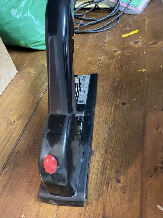 Продам степлер для бумаги