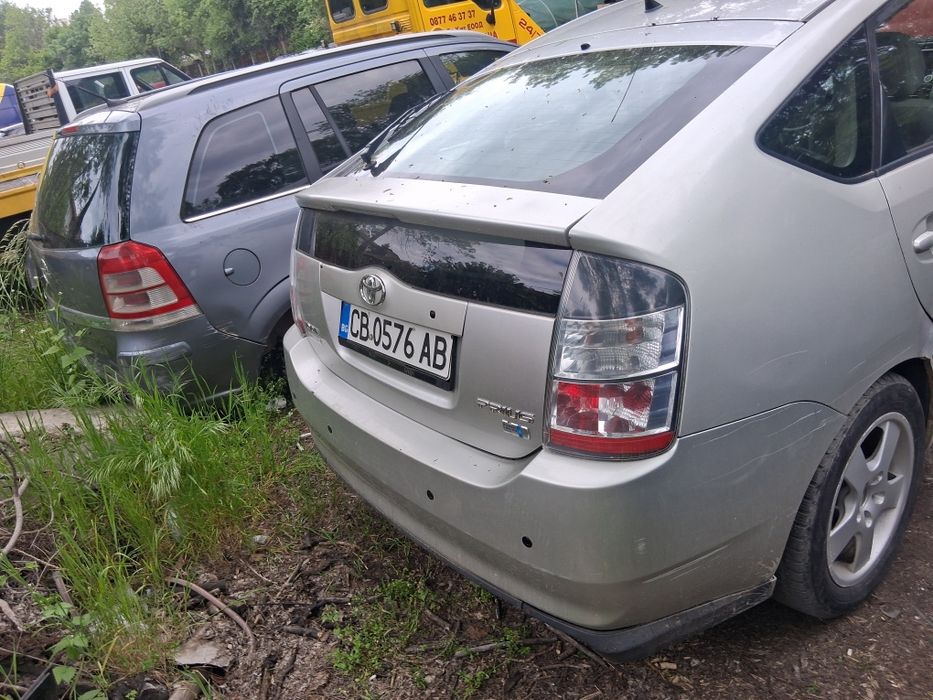 На части toyota prius 1,8 hibrid