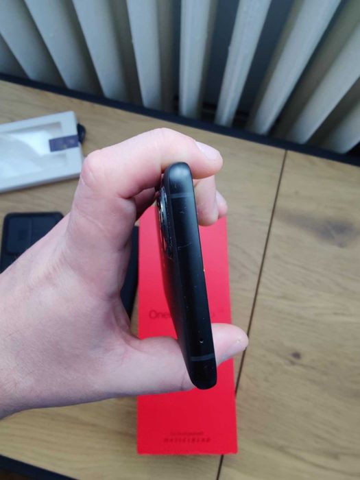 ONEPLUS 9 PRO 12GB RAM 256GB ROM display defect