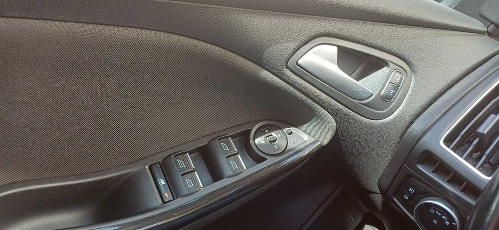 Ford Focus Titanium automat 2.0 tdi