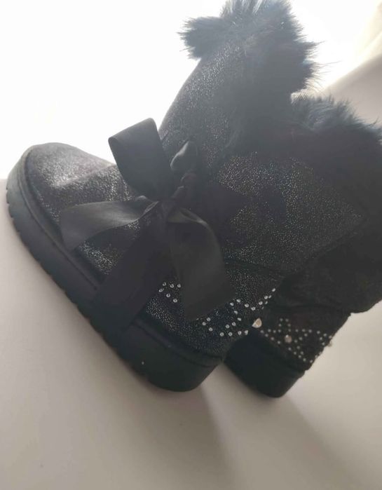 Детски ботушки с пухче