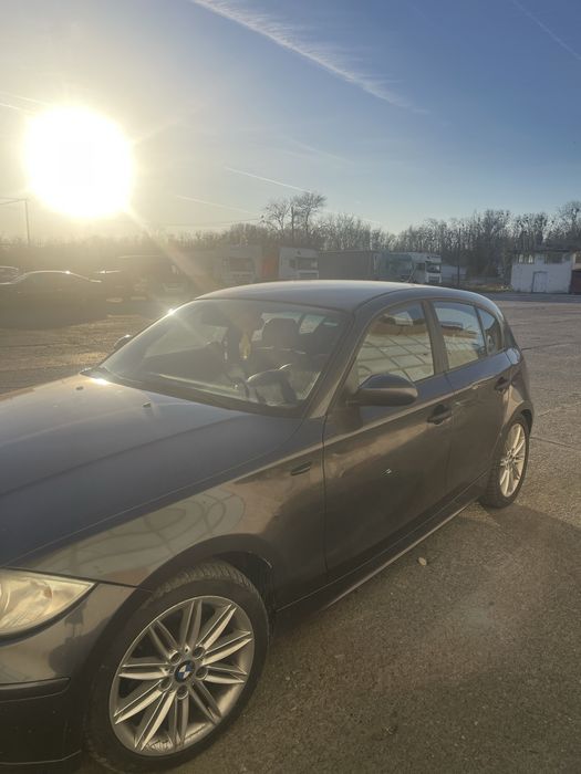 BMW Seria 1 E87 • 2005 • Diesel • Interior piele