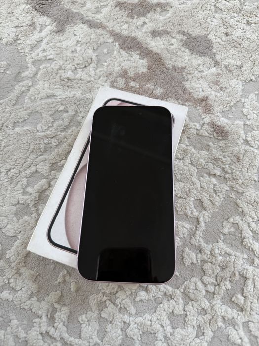 iPhone 15,128GB