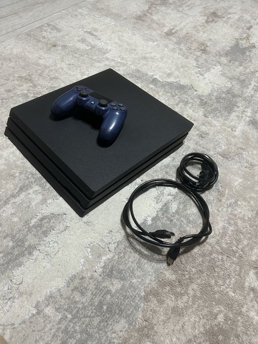 Play Station 4Pro 1Tb