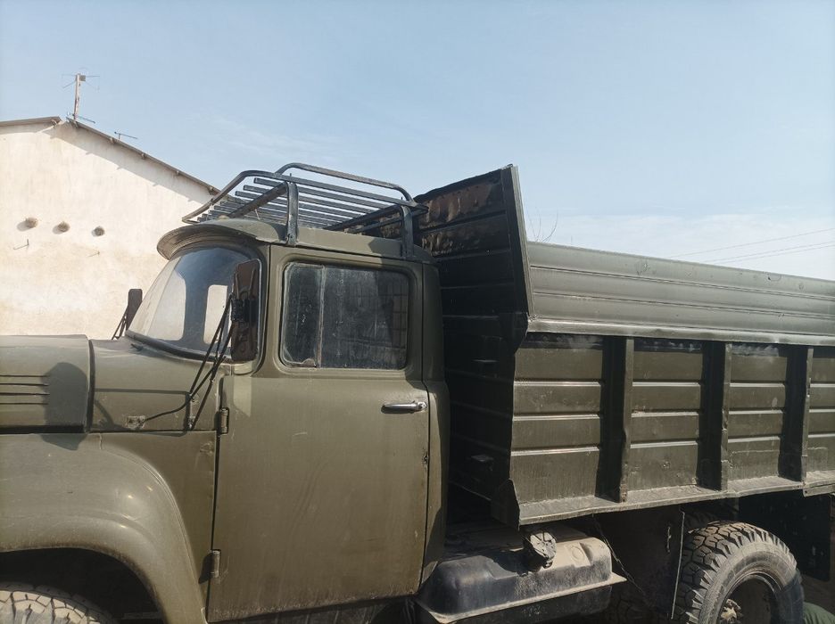 Zil 45021. Yili 1989. yashil haki rangda. Holati yaxshi.