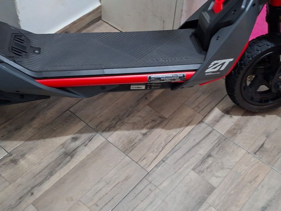 Vand trotineta electrica  Segway cu garantie