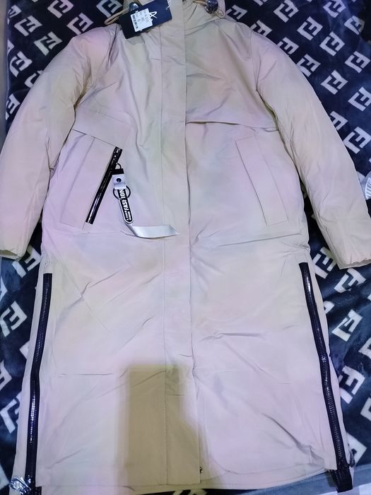 Продается Зимняя куртка