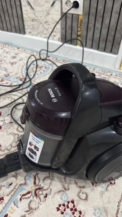 Пылесос bosh 25.000тг