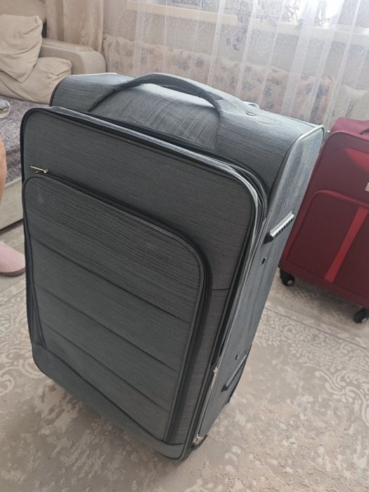 Продам чемодан на 110 л.