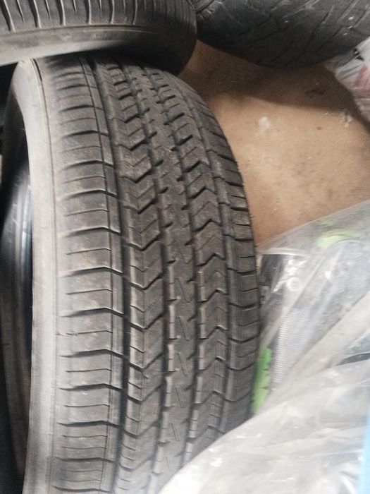 Продам лету шину 4 шт  парные