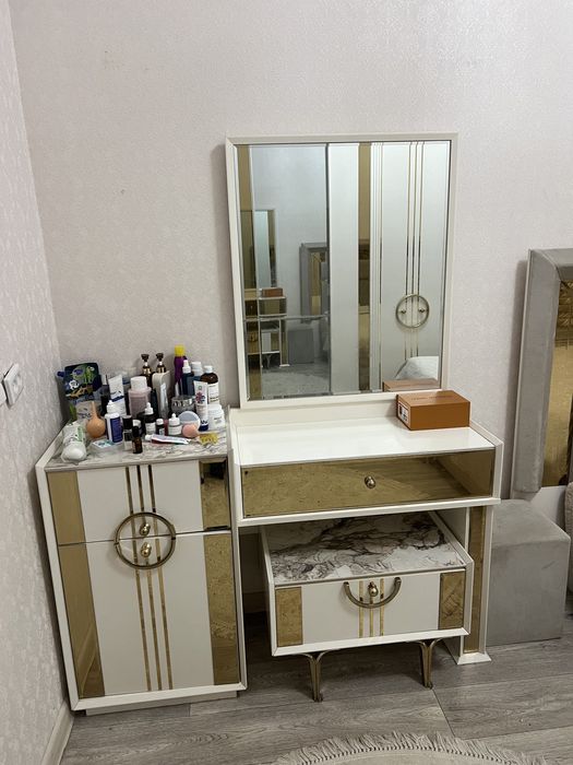 Мебель , спальный гарнитур