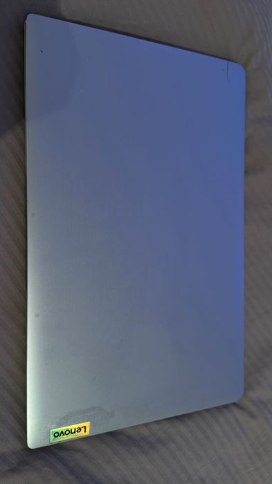 Продам срочно ноутбук Lenovo