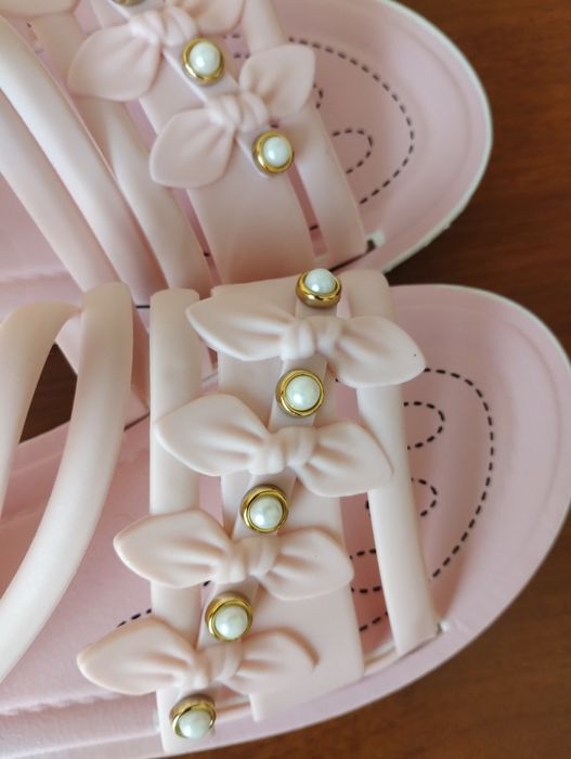 Сандали за момиче