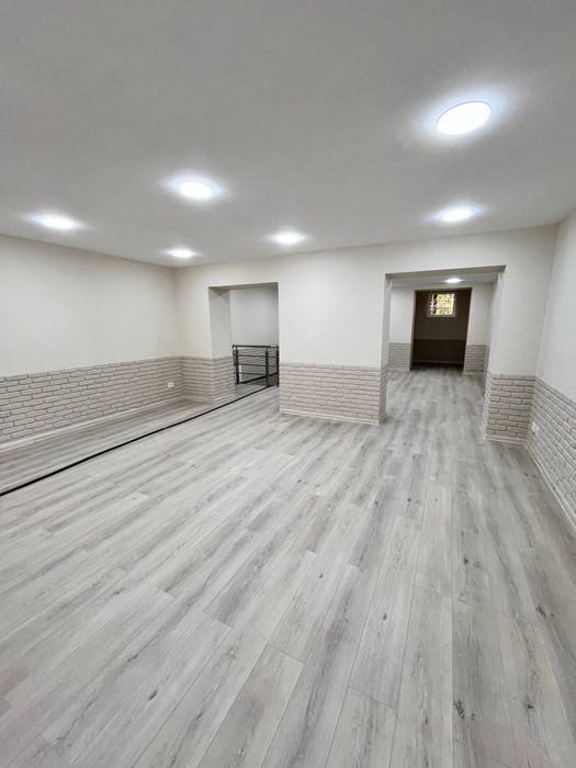 Сдается в аренду помещение вдоль дороги 200м2 - стадион Старт