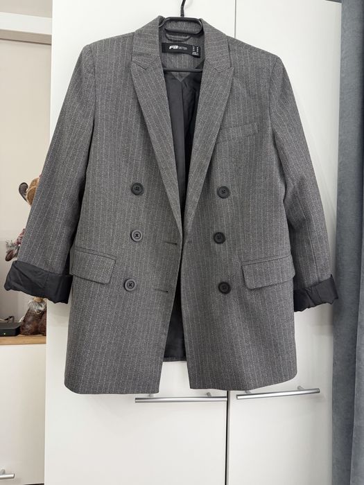 Блейзър сако с процент лен