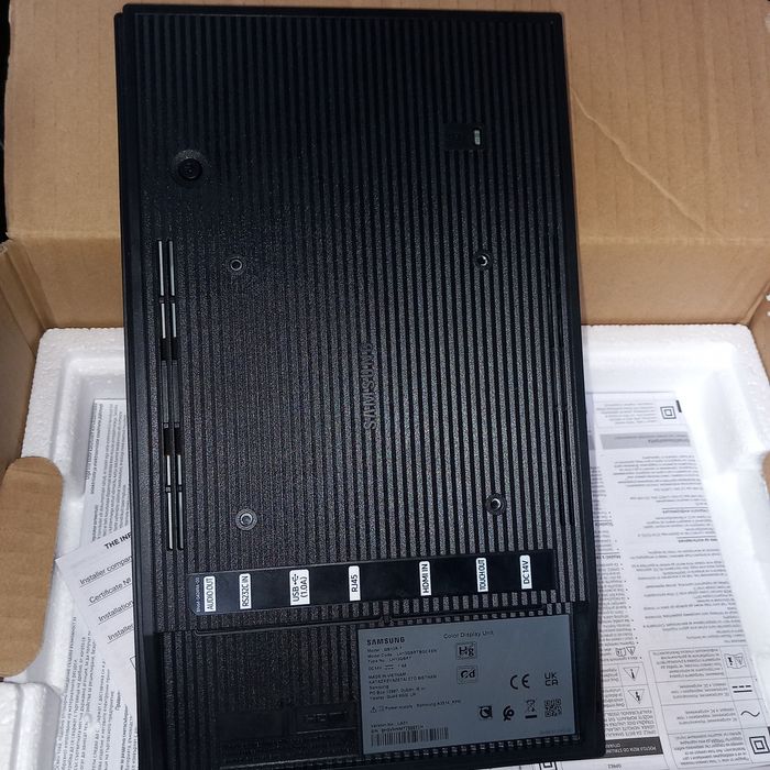 Tableta Samsung QB13R-T, 13", ADS-IPS, LED, 1920x1080, 8ms, 600: 1, HD