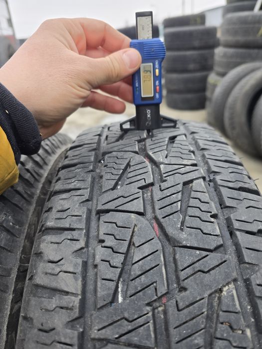 Anvelope de iarna 205-70r15 Brisgestone AT