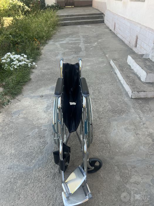 Ногиронлар коляскаси