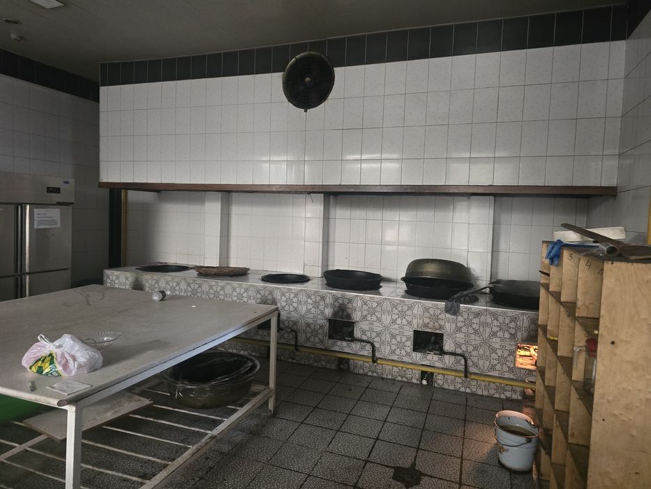 Сотилади Банкет зал.Чойхона.кафе