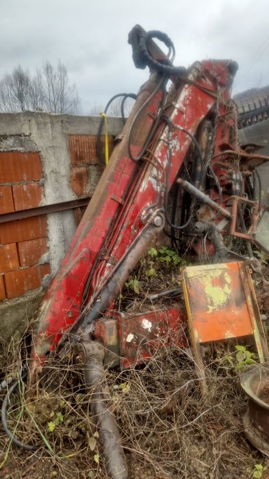 Vând macara forestiera epsolon in stare perfecta de funcționare