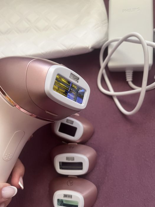 Фотоепилатор IPL Philips Lumea Seria 9000 BR1955/00