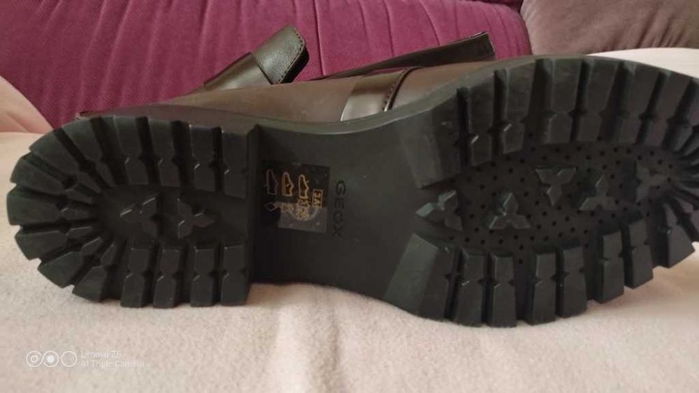 Pantofi trendy full piele de la GEOX Respira marimea 39