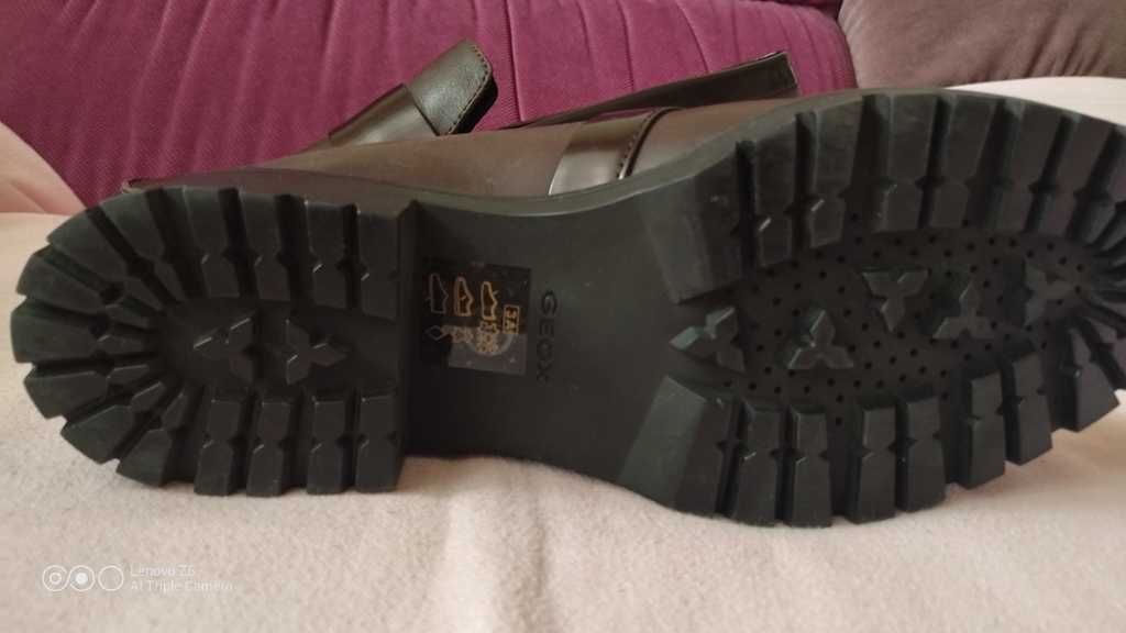 Humanistic storage marker Pantofi trendy full piele de la GEOX Respira marimea 39 Oradea • OLX.ro
