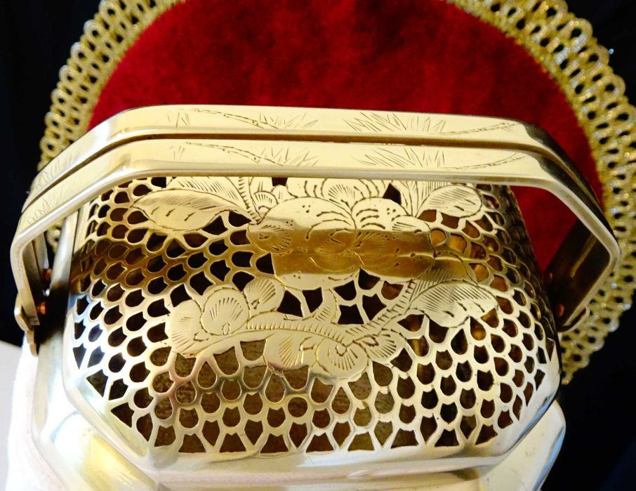 Старинно бронзово кандило,кадило,тамянник,ажур,цветя.